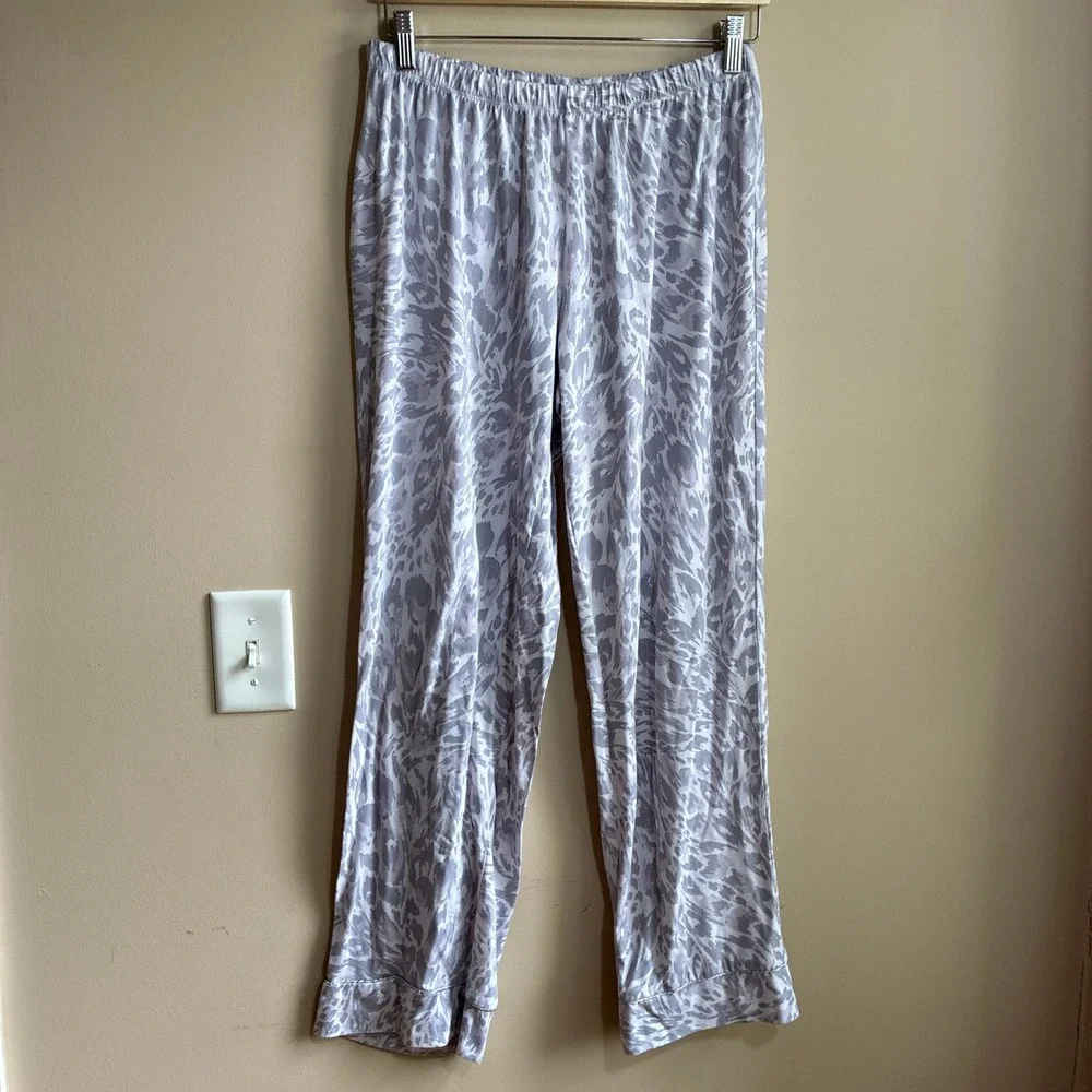 Nicole Miller Pajama Set M Gray White Womens Abstract Animal Print Stretch